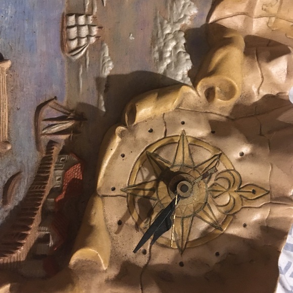 Antique gold jewelry bow lighthouse wall clock - Picture 5 of 6